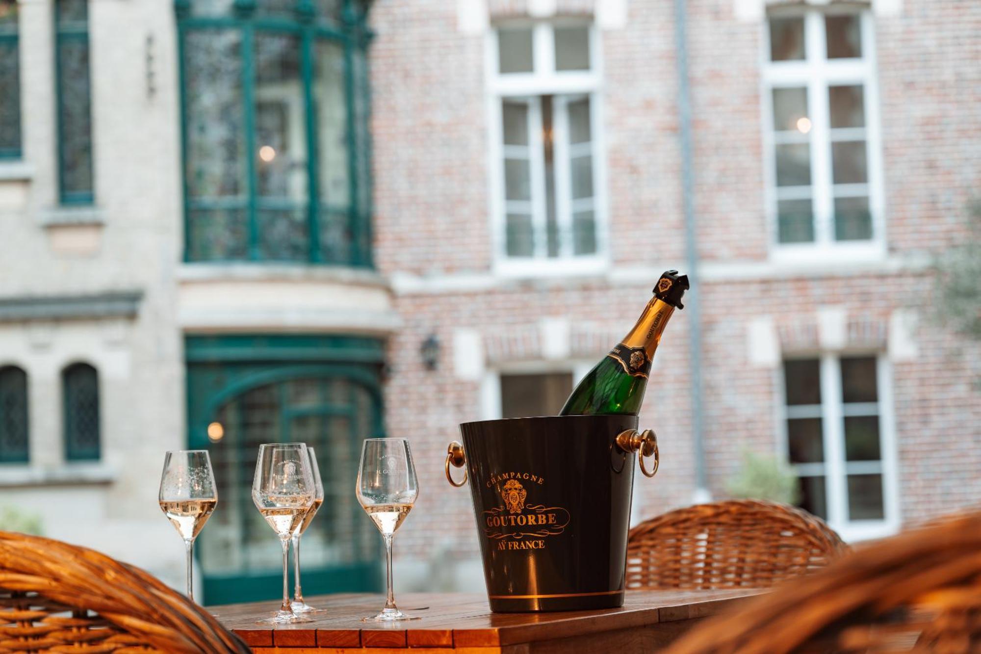 Hotel Castel Jeanson Ay-Champagne Luaran gambar